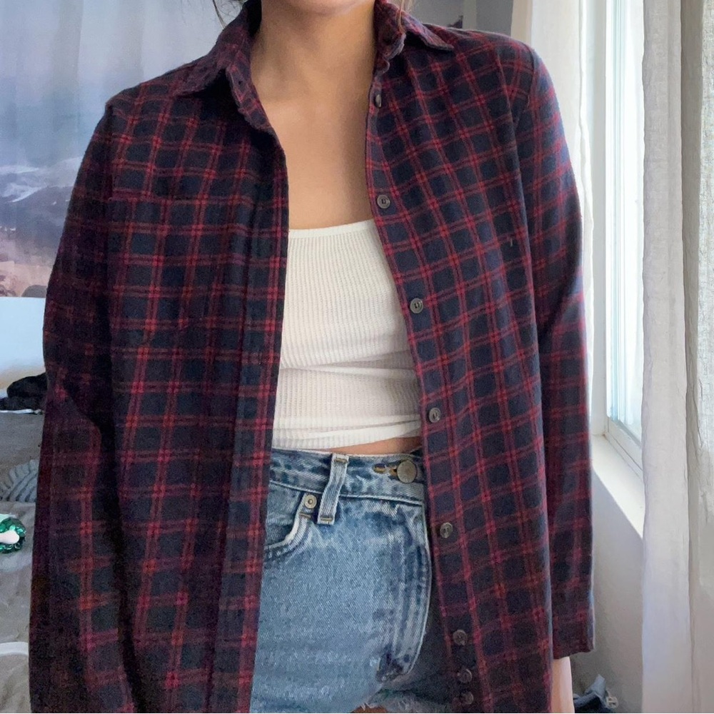 Brandy Melville Button-Down Plaid Flannel Shirt - Red and Navy Blue